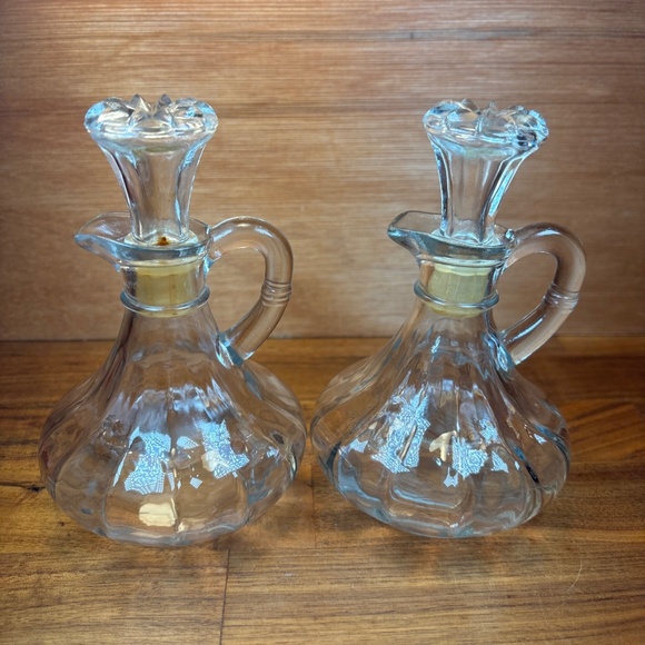 Anchor Hocking Pair Glass Cruets Vintage 1940s with Original Stopper 5-1/4" VTG - Picture 1 of 8